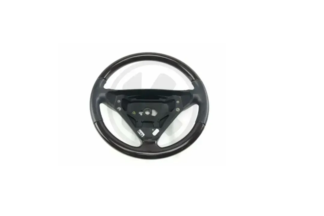a1704601403 b   steering wheel